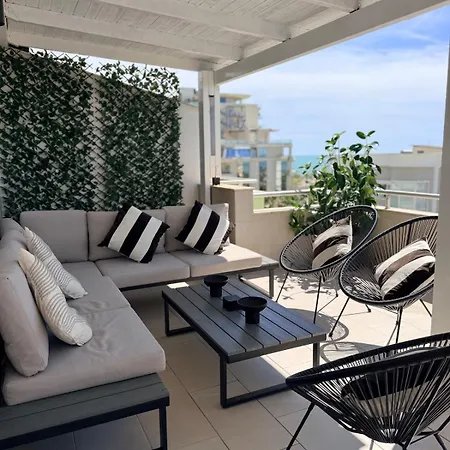 شقة The Sorelle Penthouse غوليم