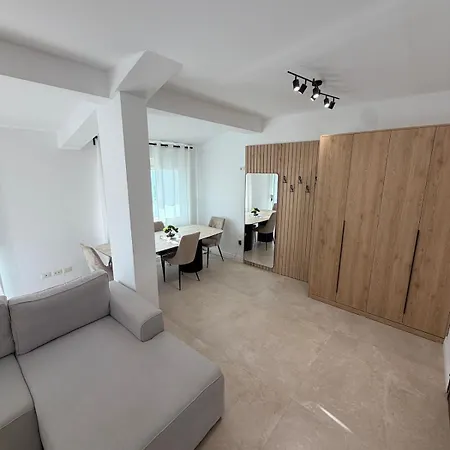 The Sorelle Penthouse Golem